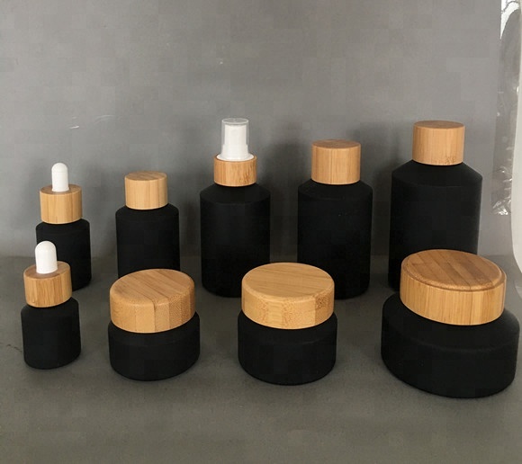 Luxury Skincare Mask - 60 шт., 120 мл, черная матовая